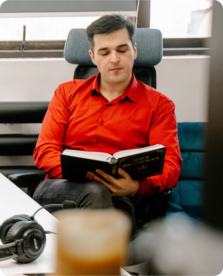 Евгений Коновалов